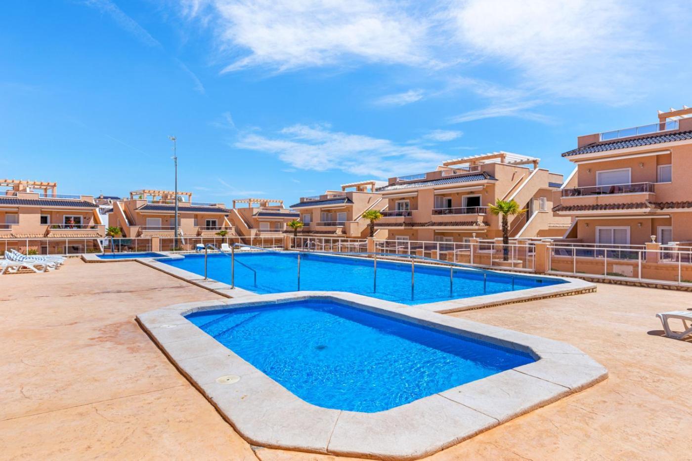 Apartments Punta Prima Indoor & Outdoor Pool Torrevieja Eksteriør billede
